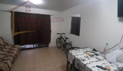 Casa con espacio para local